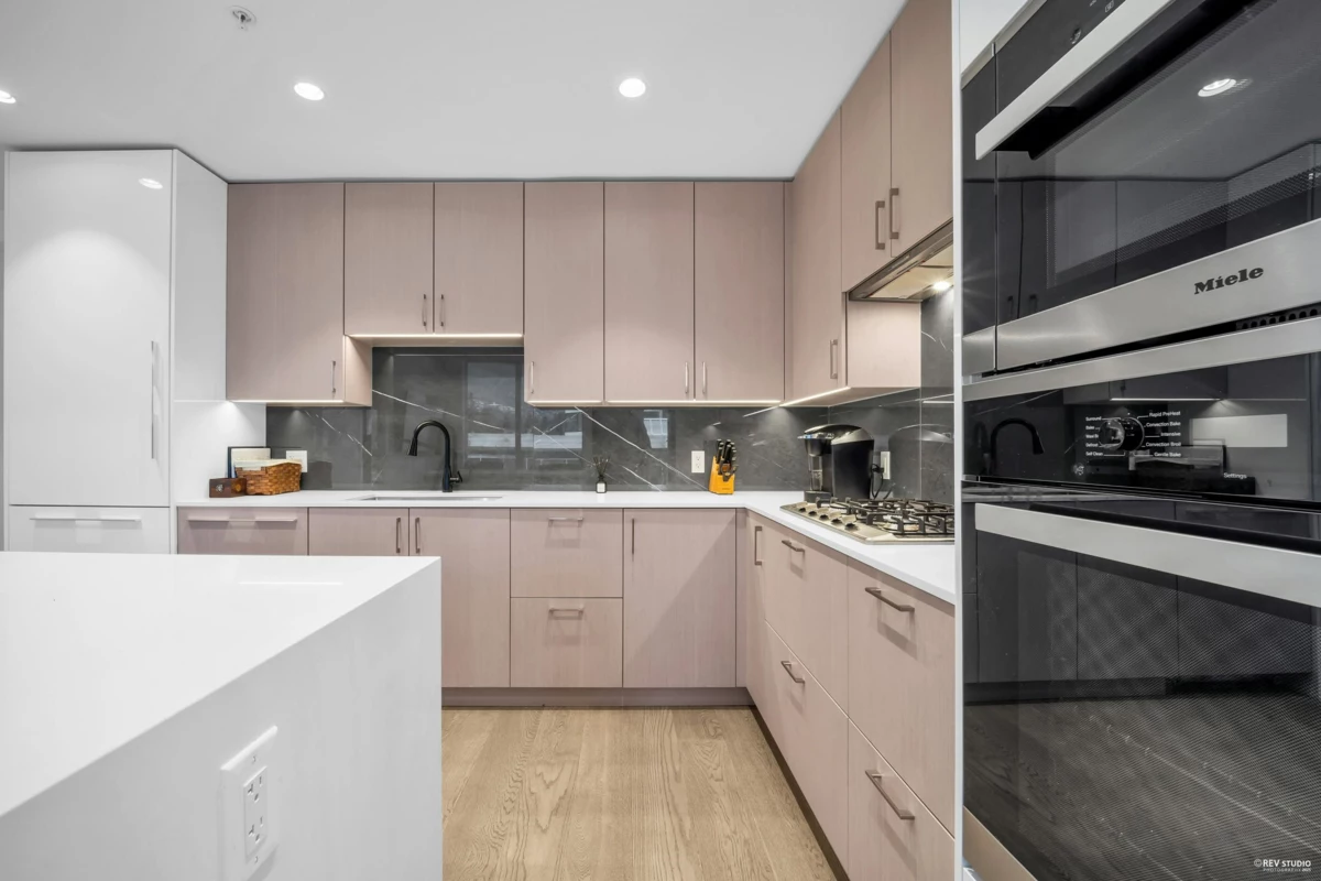Dining Area Photo of 203 1632 Lions Gate Lane, North Vancouver, BC