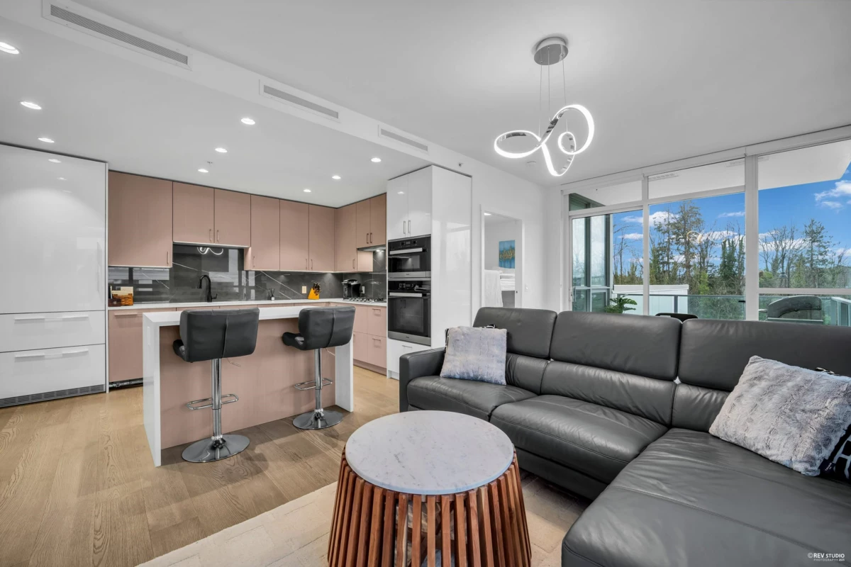 Kitchen Island Photo of 203 1632 Lions Gate Lane, North Vancouver, BC