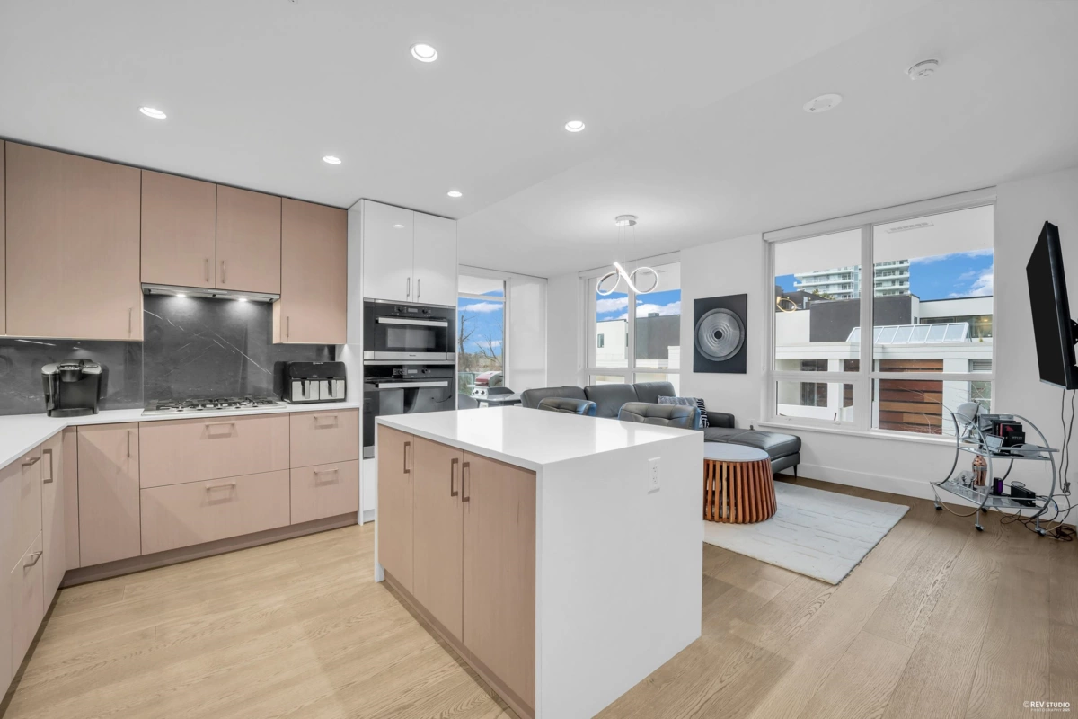 Kitchen Photo of 203 1632 Lions Gate Lane, North Vancouver, BC
