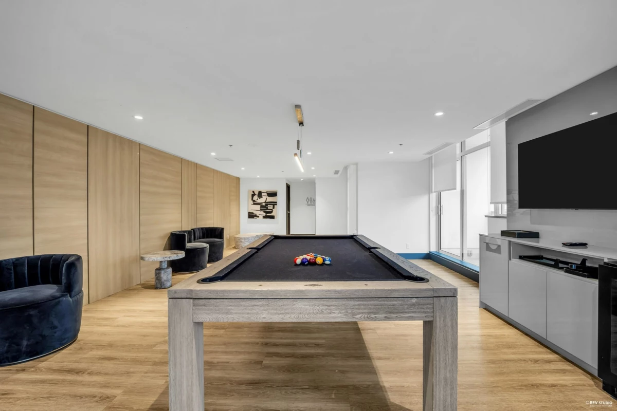 Outdoor Deck Photo of 203 1632 Lions Gate Lane, North Vancouver, BC