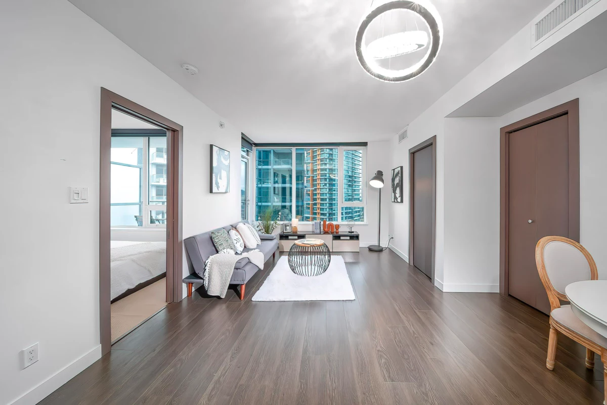 Kitchen Island Photo of 1507 68 Smithe Street, Vancouver, BC