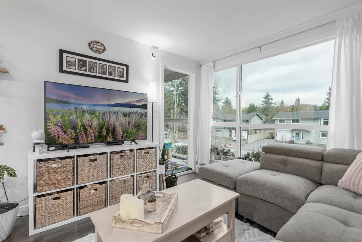 Breakfast Nook Photo of B318 31940 Raven Avenue, Mission, BC