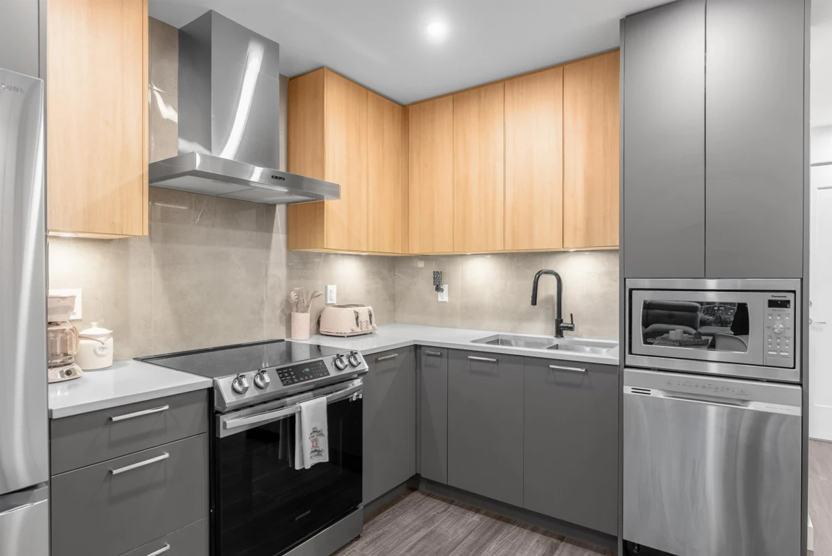Dining Area Photo of B318 31940 Raven Avenue, Mission, BC