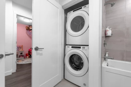 Guest Bathroom Photo of B318 31940 Raven Avenue, Mission, BC