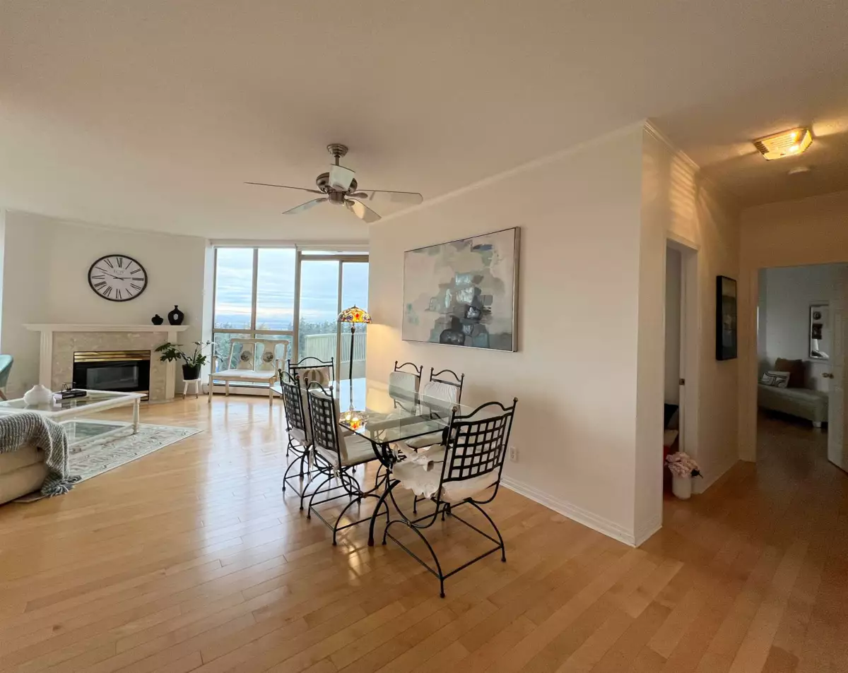 Dining Area Photo of 2302 6188 Patterson Avenue, Burnaby, BC