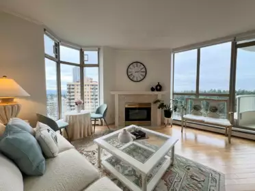 Breakfast Nook Photo of 2302 6188 Patterson Avenue, Burnaby, BC