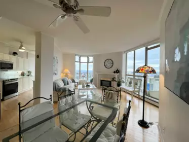 2302 6188 Patterson Avenue, Burnaby, BC