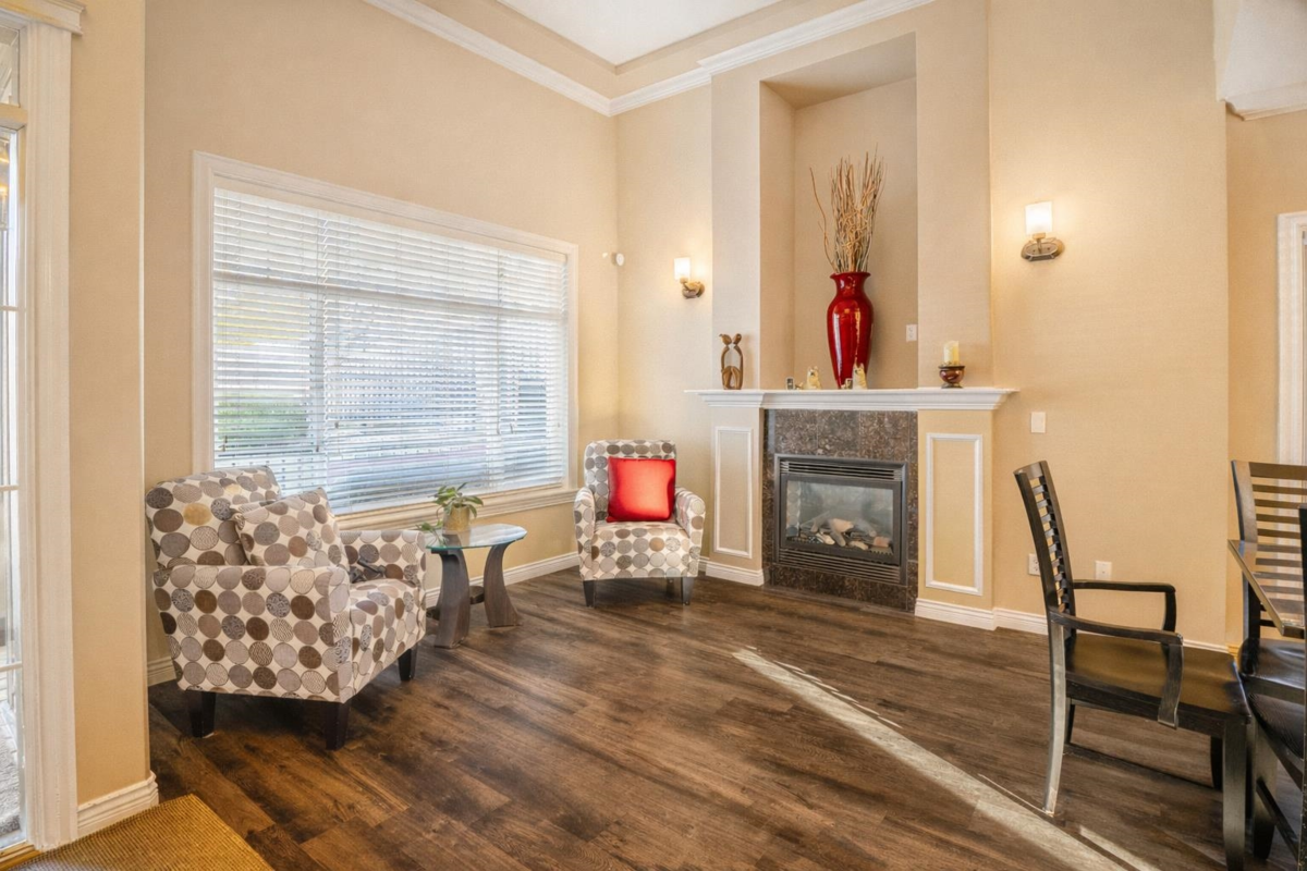 Family Room Photo of 19178 117a Avenue, Pitt Meadows, BC