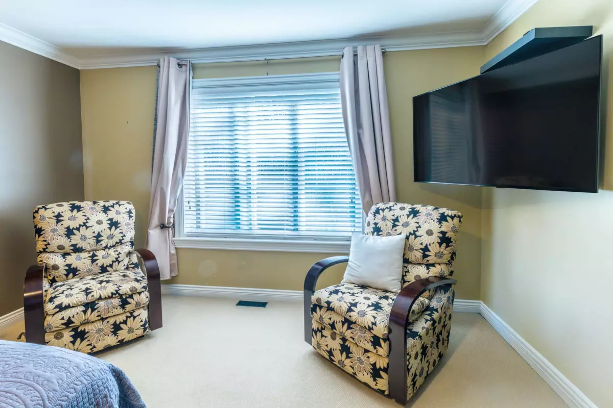 Walk-In Closet Photo of 19178 117a Avenue, Pitt Meadows, BC