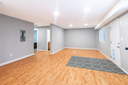 Entry Foyer Photo of 19178 117a Avenue, Pitt Meadows, BC