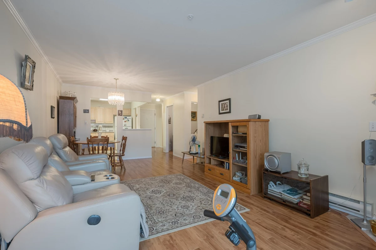 Bedroom 2 Photo of 315 32044 Old Yale Road, Abbotsford, BC