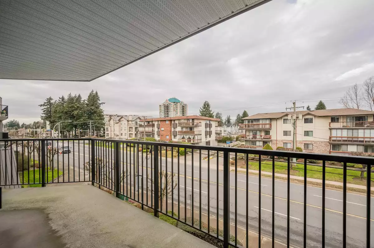 Breakfast Nook Photo of 315 32044 Old Yale Road, Abbotsford, BC
