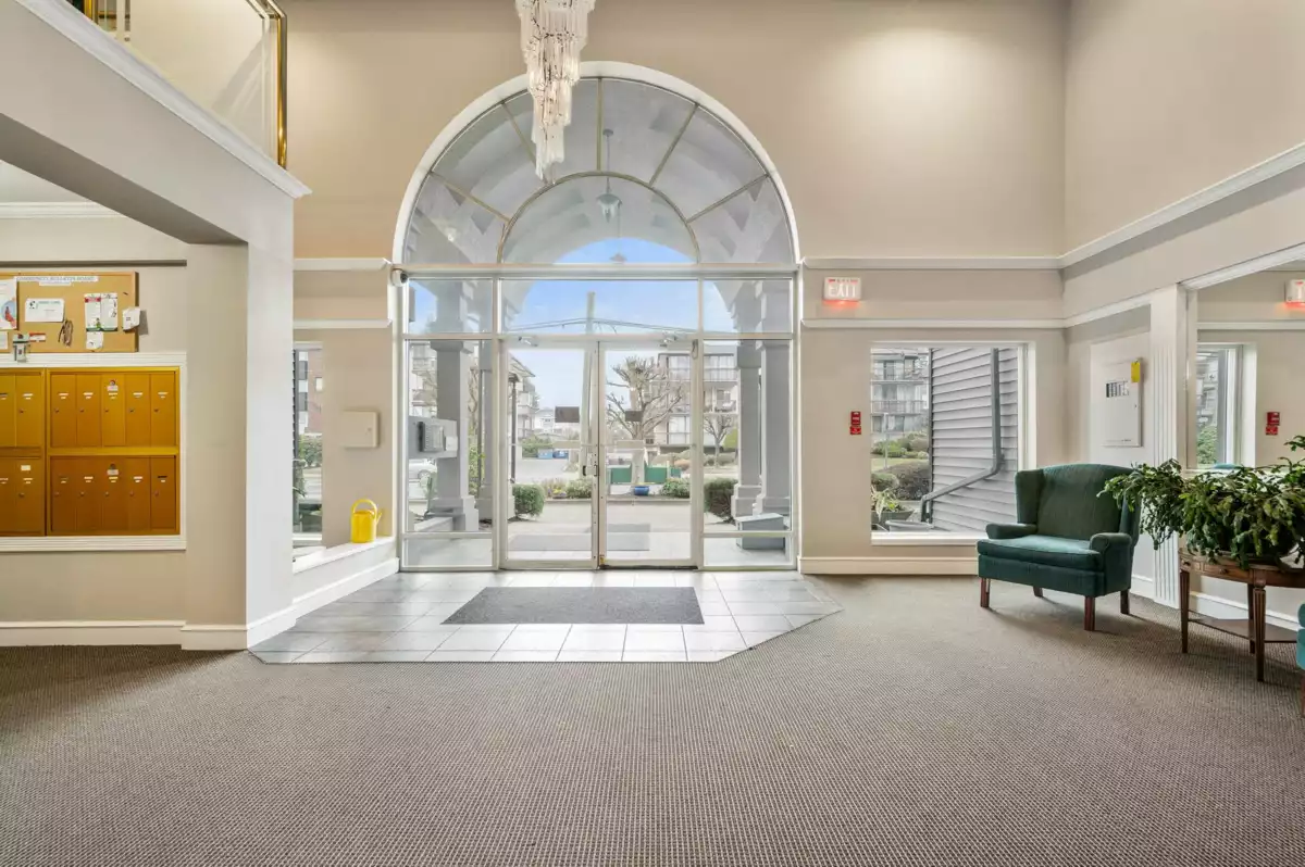 Family Room Photo of 315 32044 Old Yale Road, Abbotsford, BC