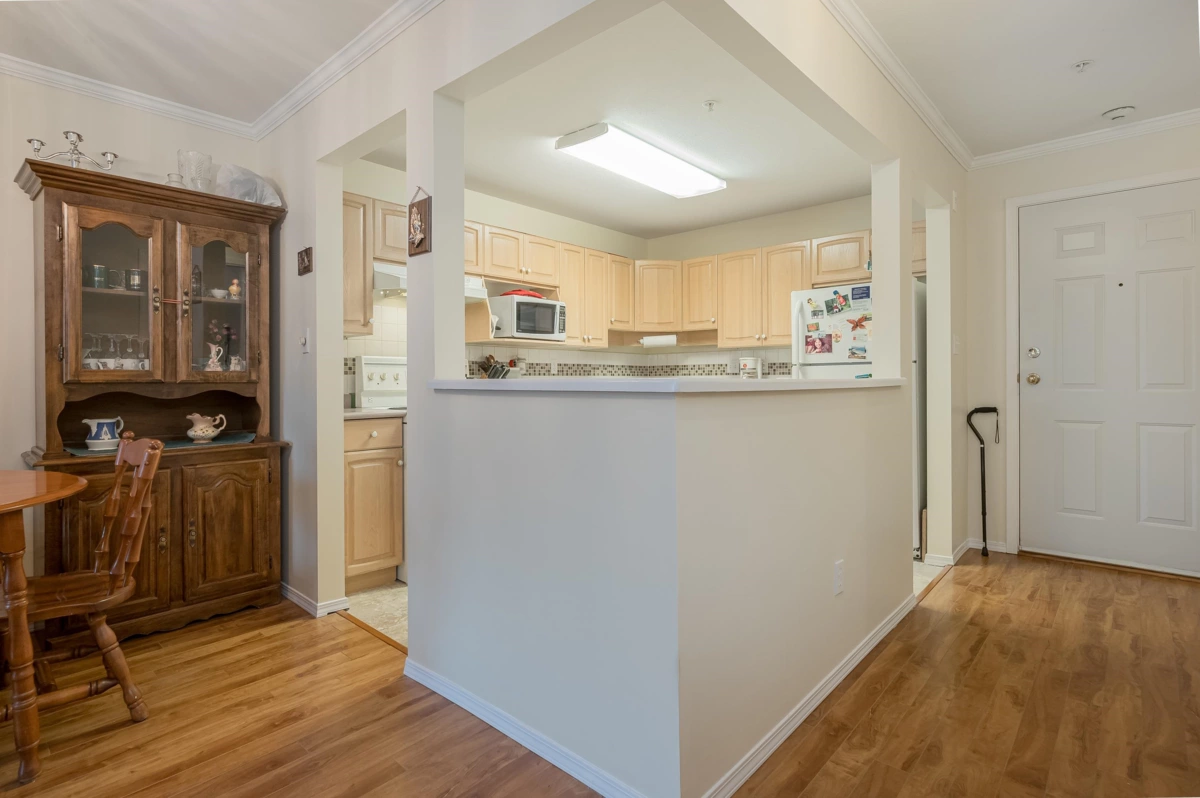 Guest Bathroom Photo of 315 32044 Old Yale Road, Abbotsford, BC