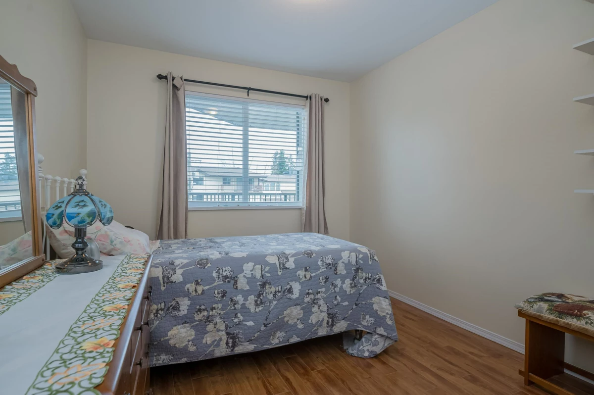 Outdoor Deck Photo of 315 32044 Old Yale Road, Abbotsford, BC