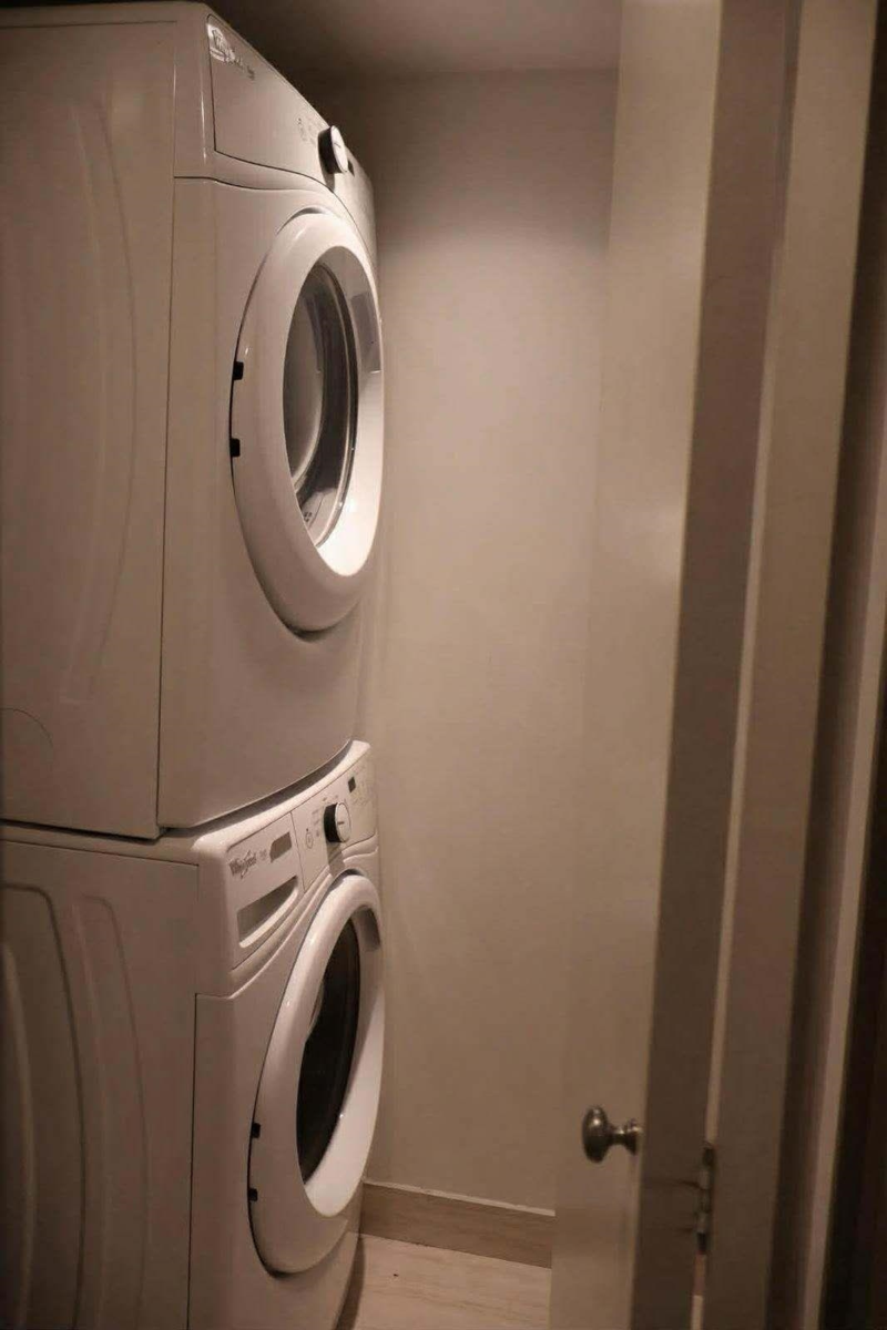 Primary Bathroom Photo of 208 5555 Dunbar Street, Vancouver, BC