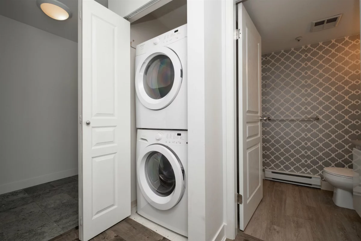 Hallway Photo of 101 8460 Jellicoe Street, Vancouver, BC