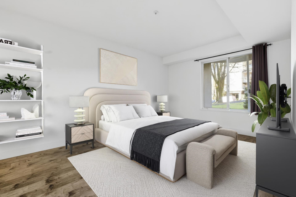 Walk-In Closet Photo of 101 8460 Jellicoe Street, Vancouver, BC