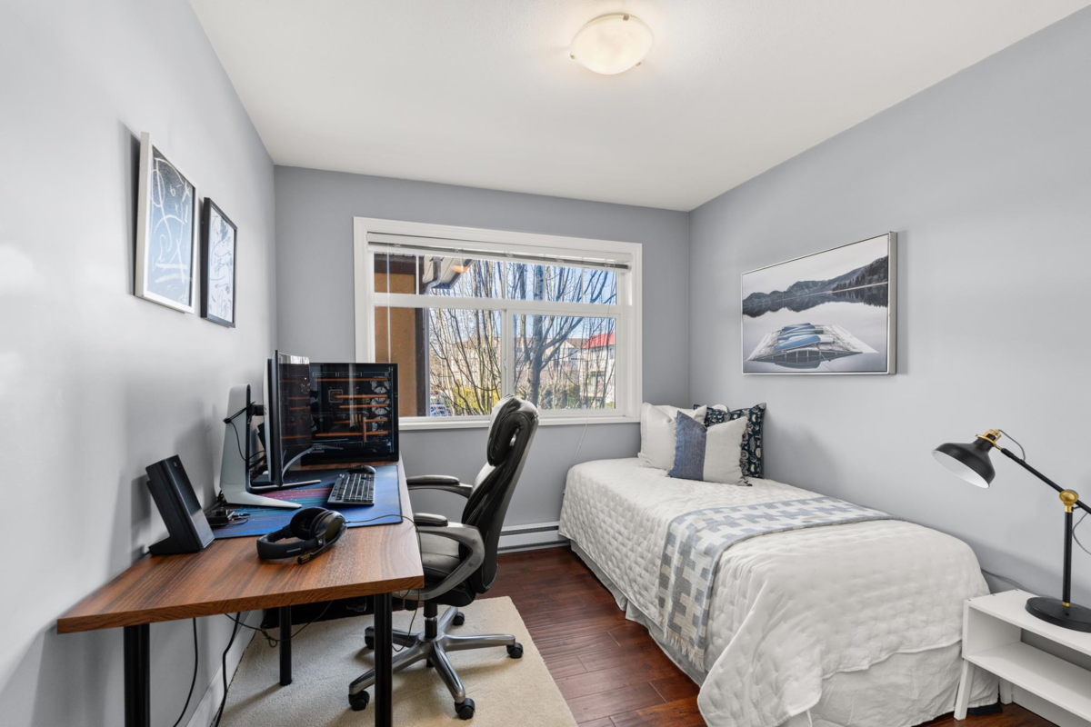 Office / Den Photo of 236 5660 201a Street, Langley, BC