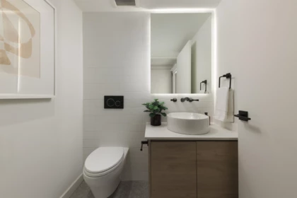 Powder Room Photo of 529 E 6th Avenue, Vancouver, BC