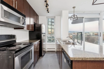 1609 688 Abbott Street, Vancouver, BC, Vancouver — Apartment/Condo for sale