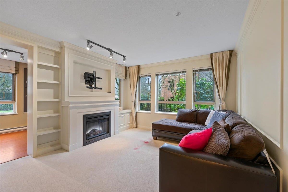 Breakfast Nook Photo of 103 3097 Lincoln Avenue, Coquitlam, BC