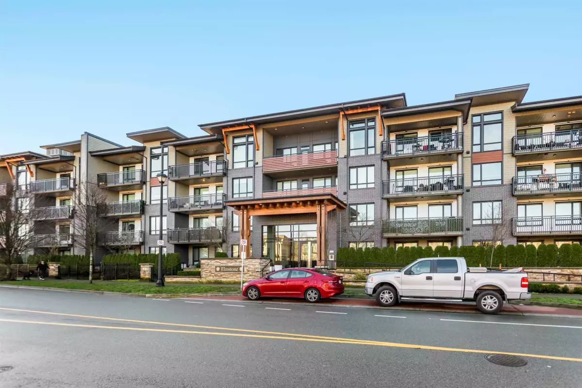 Living Room Photo of 423 31158 Westridge Place, Abbotsford, BC