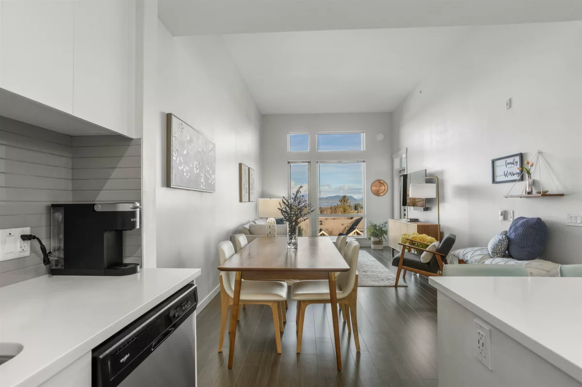 Primary Bedroom Photo of 423 31158 Westridge Place, Abbotsford, BC