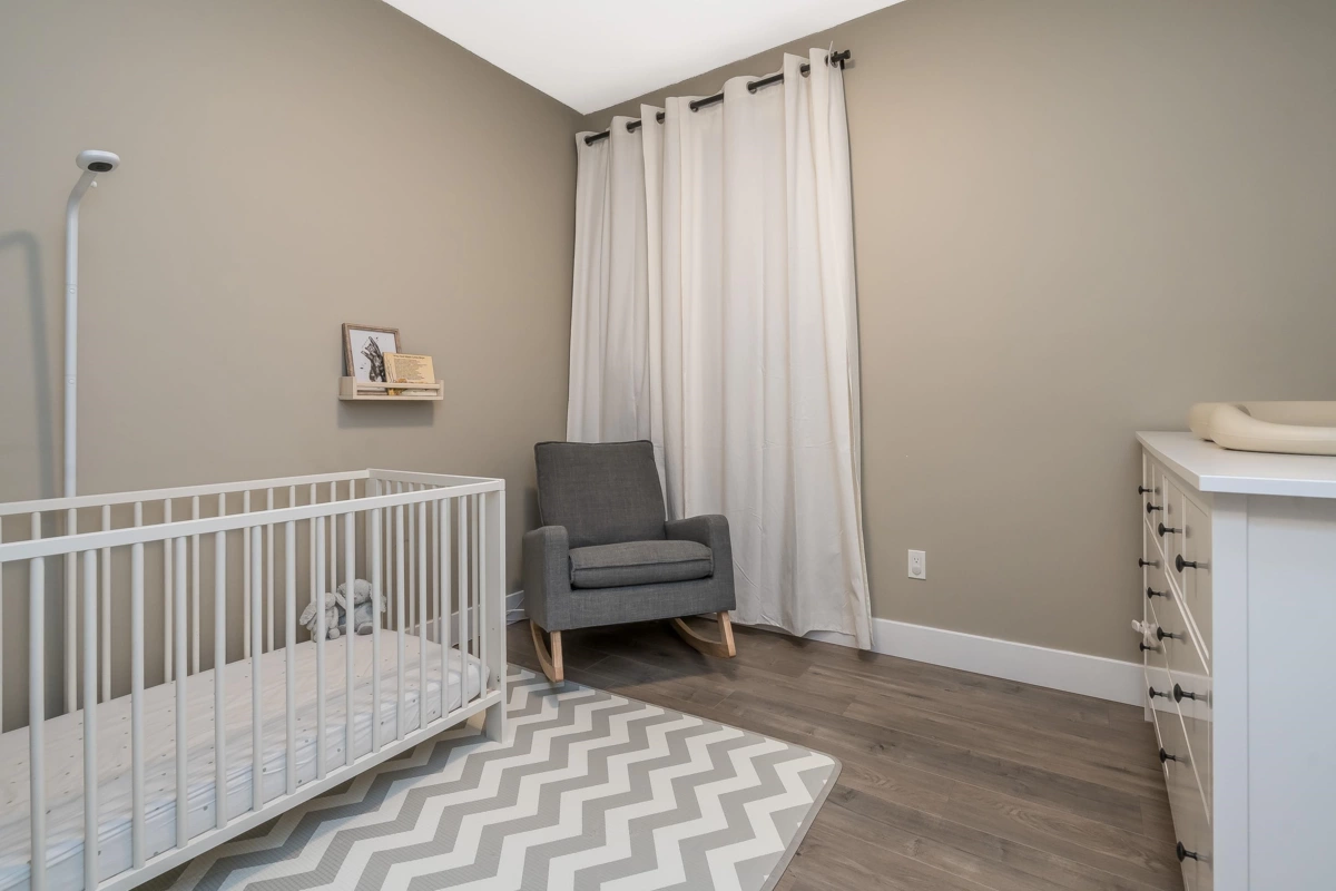 Aerial View of 46181 Second Avenue, Chilliwack, BC