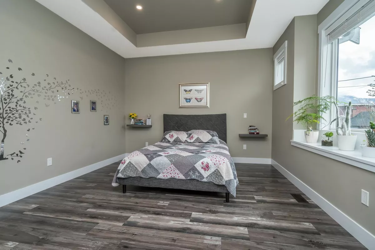 Laundry Room Photo of 46181 Second Avenue, Chilliwack, BC