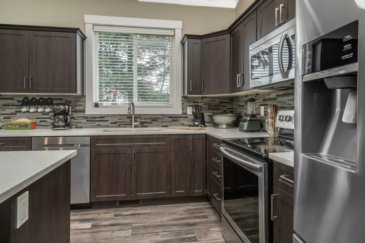 Primary Bedroom Photo of 46181 Second Avenue, Chilliwack, BC