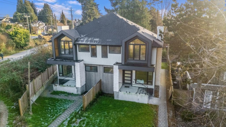 2 1706 W 68 Avenue, Vancouver, BC, Kerrisdale — 6 bed half duplex for sale