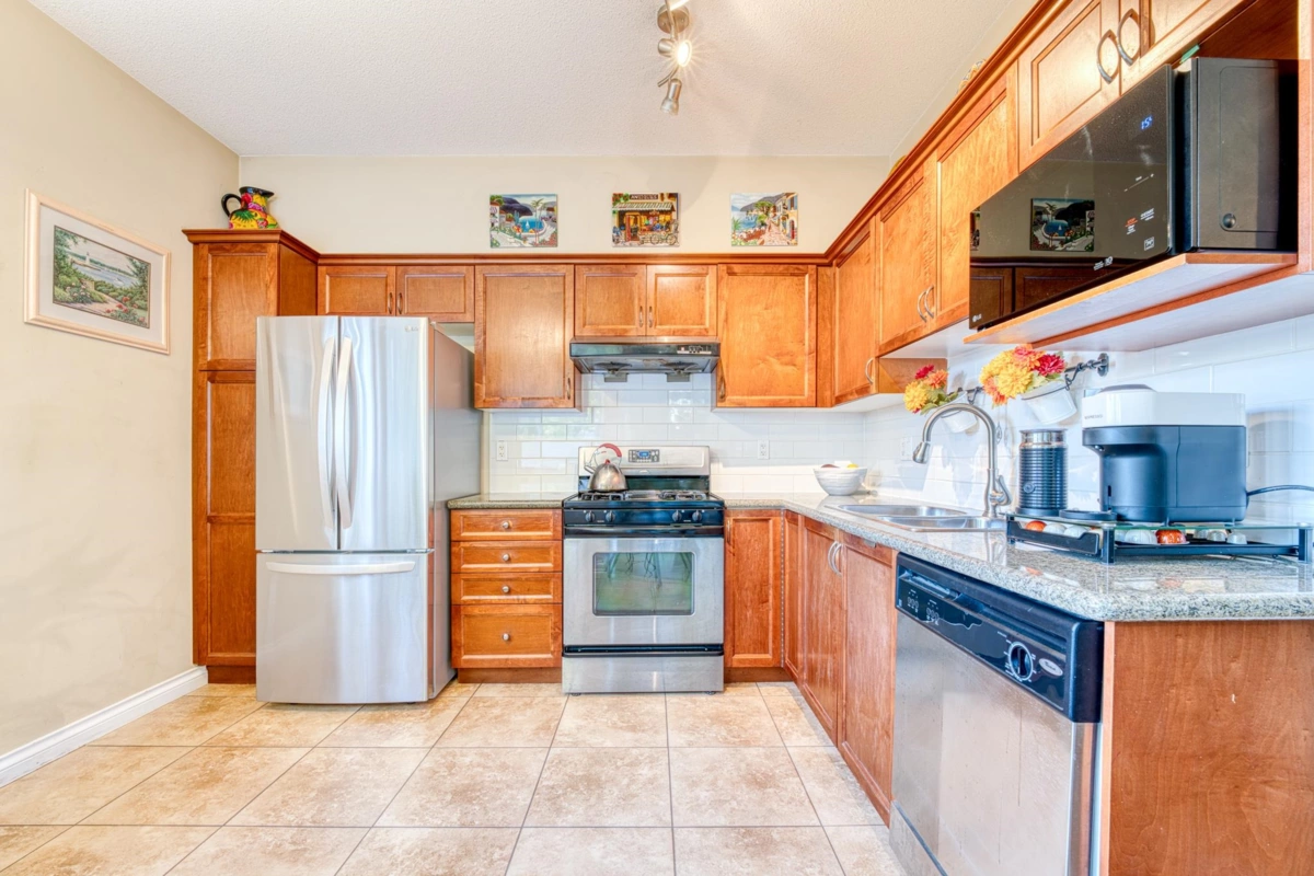 Kitchen Island Photo of 21 11711 Steveston Highway, Richmond, BC