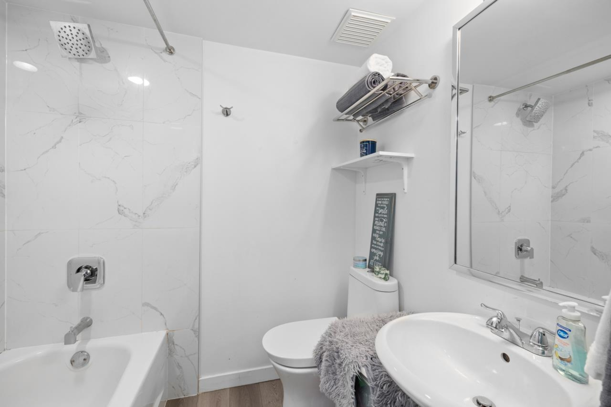 Garden / Landscaping Photo of 2524 Bendale Road, North Vancouver, BC