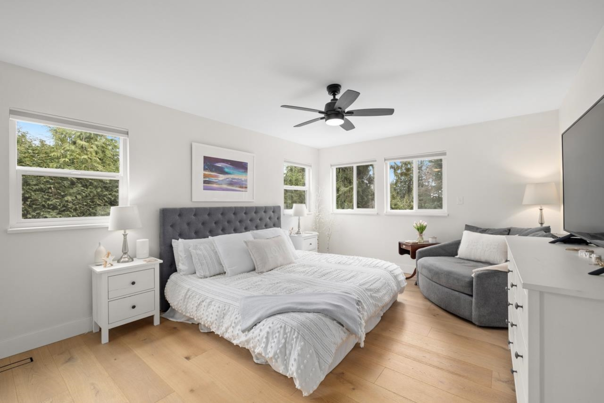 Guest Bathroom Photo of 2524 Bendale Road, North Vancouver, BC