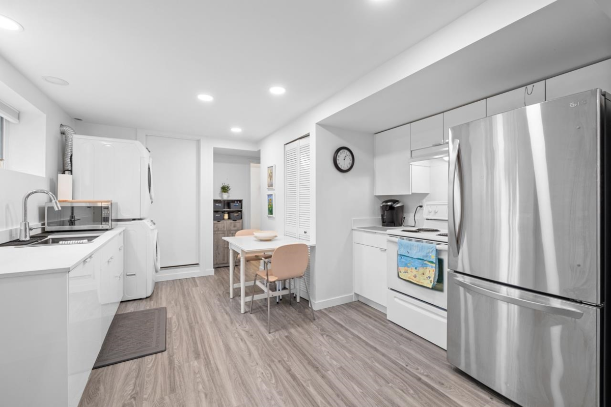 Staircase Photo of 2524 Bendale Road, North Vancouver, BC