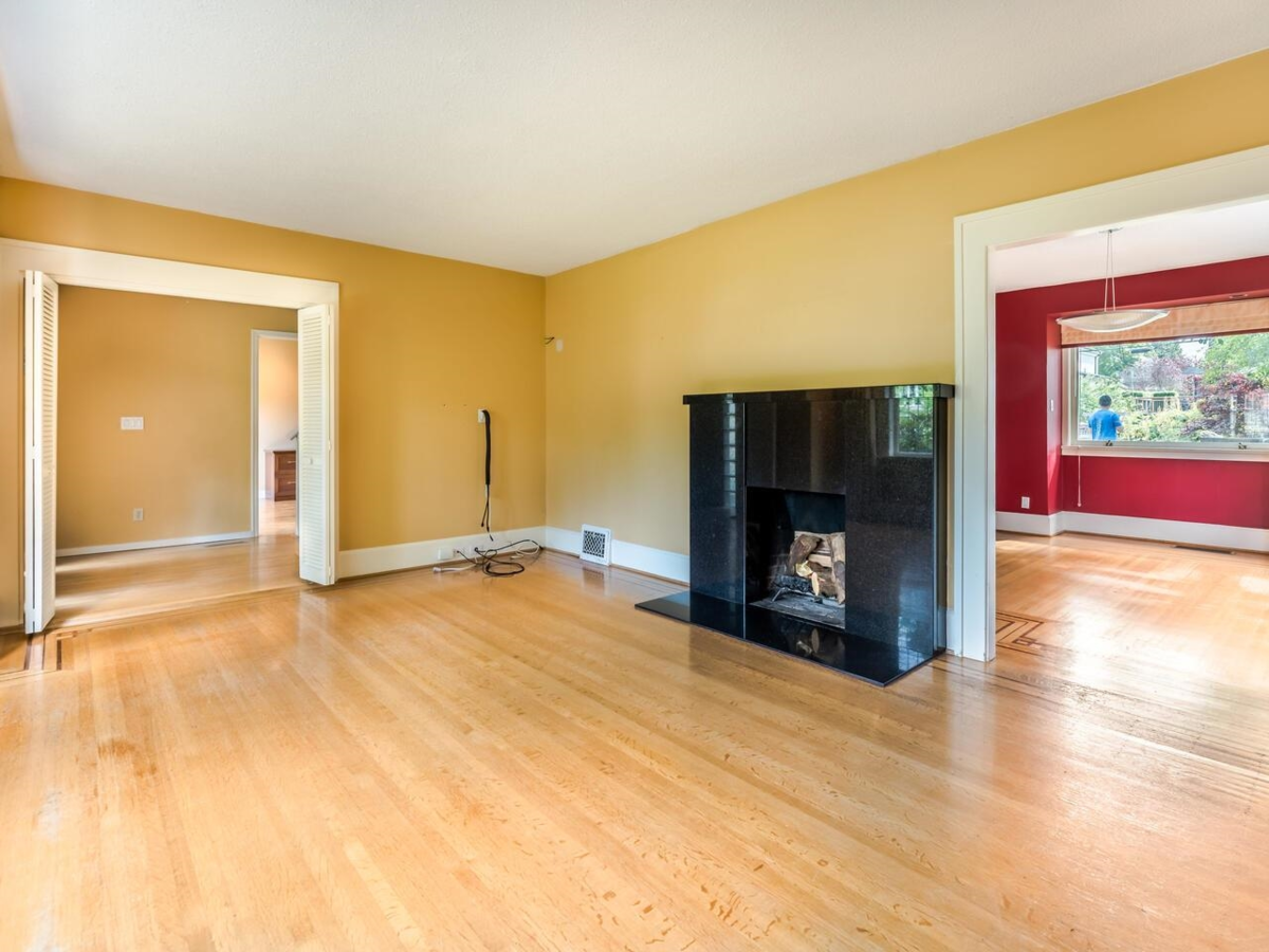 Living Room Photo of 5810 Cartier Street, Vancouver, BC