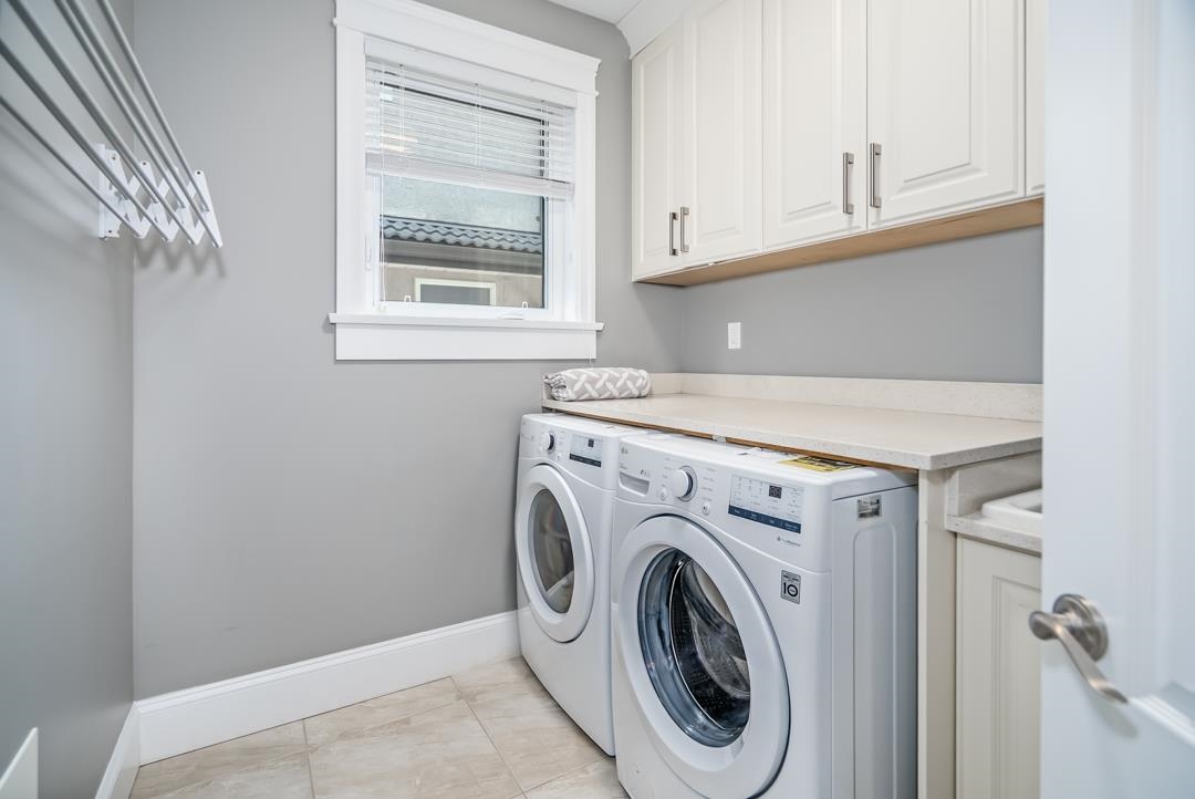 Hallway Photo of 836 Sprice Avenue, Coquitlam, BC