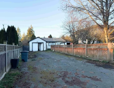 14068 North Bluff Road, White Rock, BC
