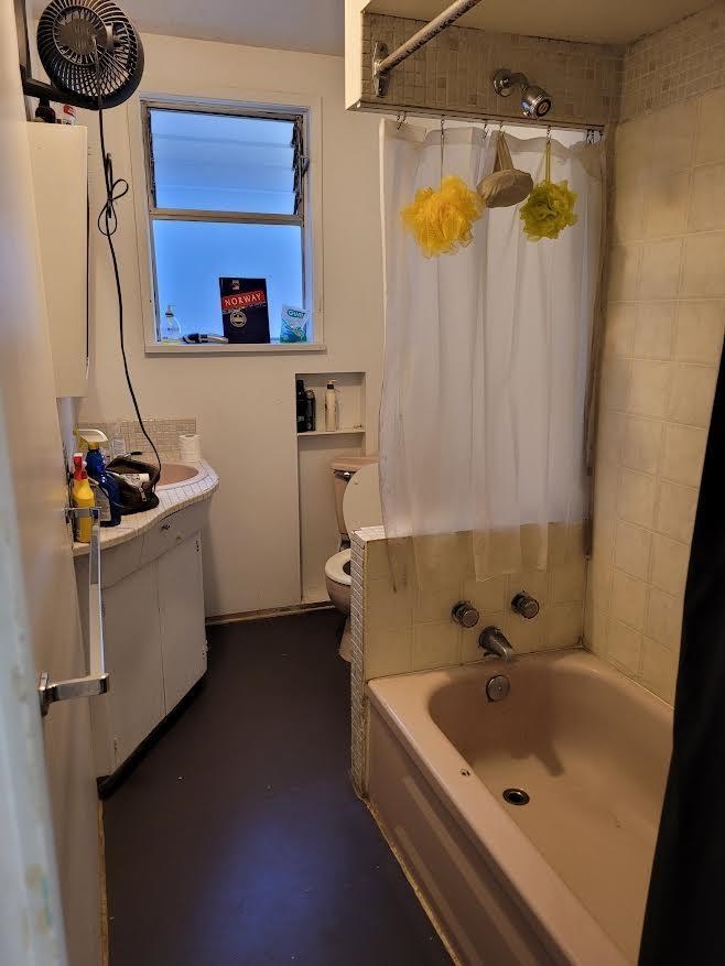 Dining Area Photo of 6084 Chester Street, Vancouver, BC