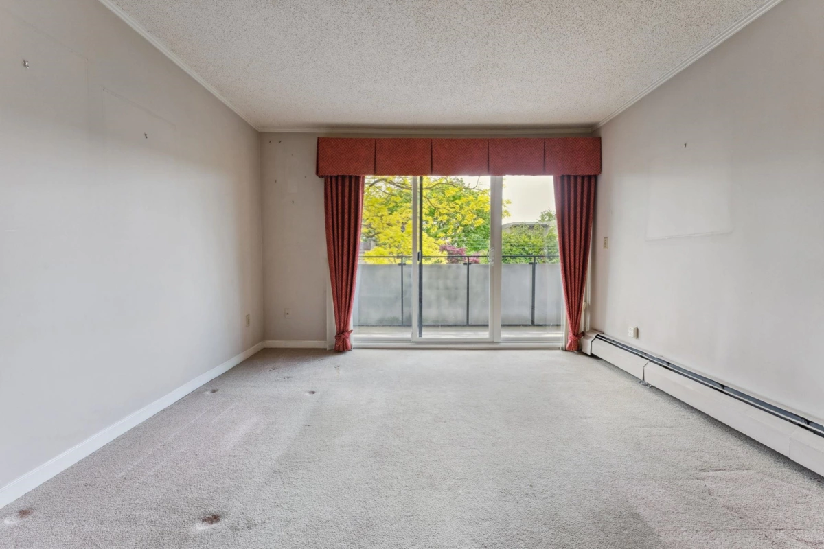 Kitchen Photo of 310 2416 W 3rd Avenue, Vancouver, BC