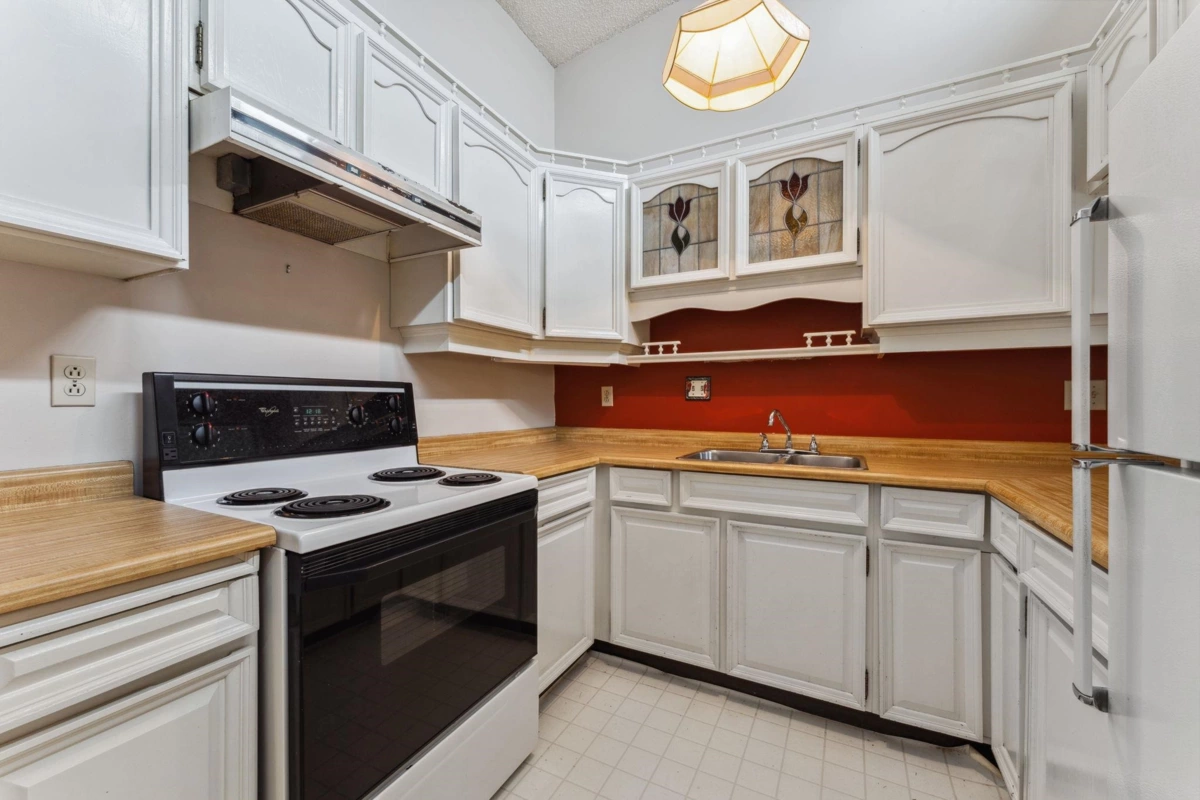 Primary Bathroom Photo of 310 2416 W 3rd Avenue, Vancouver, BC