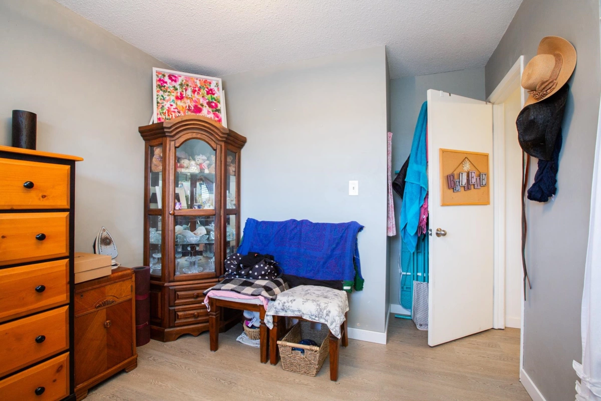 Office / Den Photo of 6221 175a Street, Surrey, BC