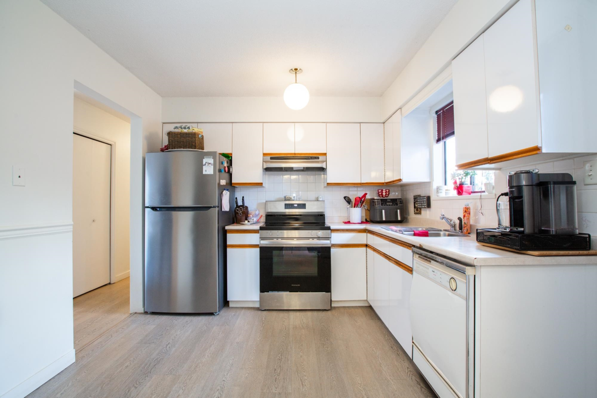 Pantry Photo of 6221 175a Street, Surrey, BC