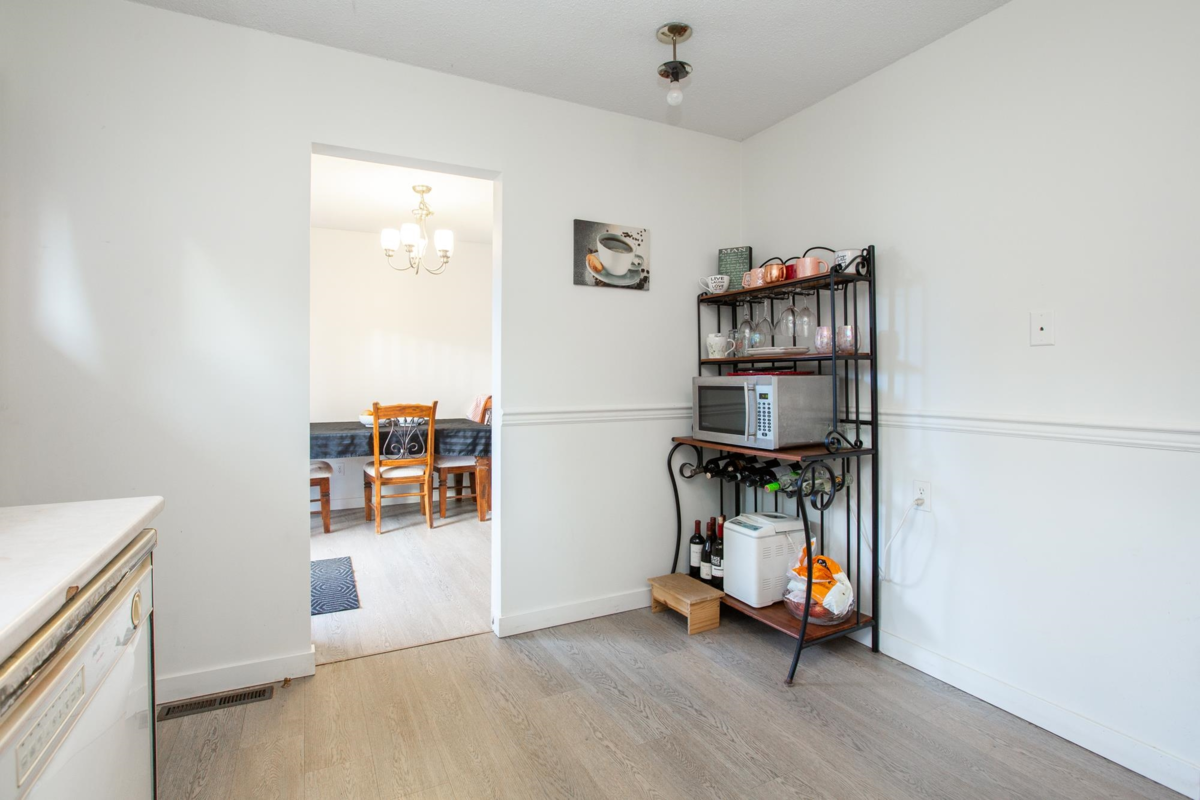 Primary Bathroom Photo of 6221 175a Street, Surrey, BC