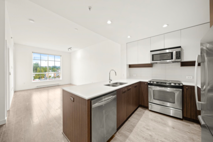 417 608 Como Lake Avenue, Coquitlam, BC