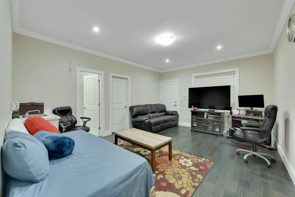 Garage Interior Photo of 9405 126 Street, Surrey, BC