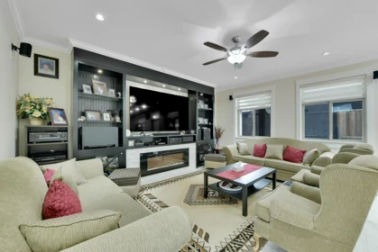 Entry Foyer Photo of 9405 126 Street, Surrey, BC