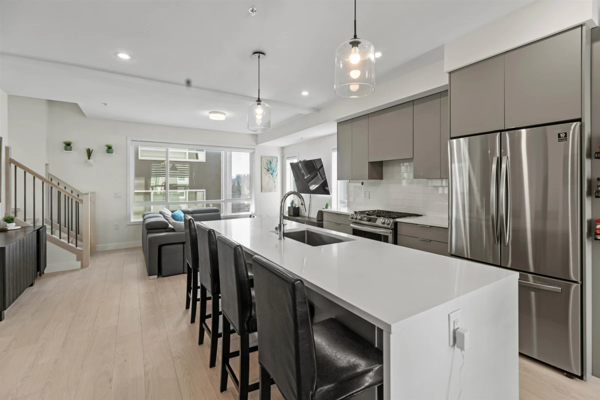 Family Room Photo of 22 19628 55a Avenue, Langley, BC