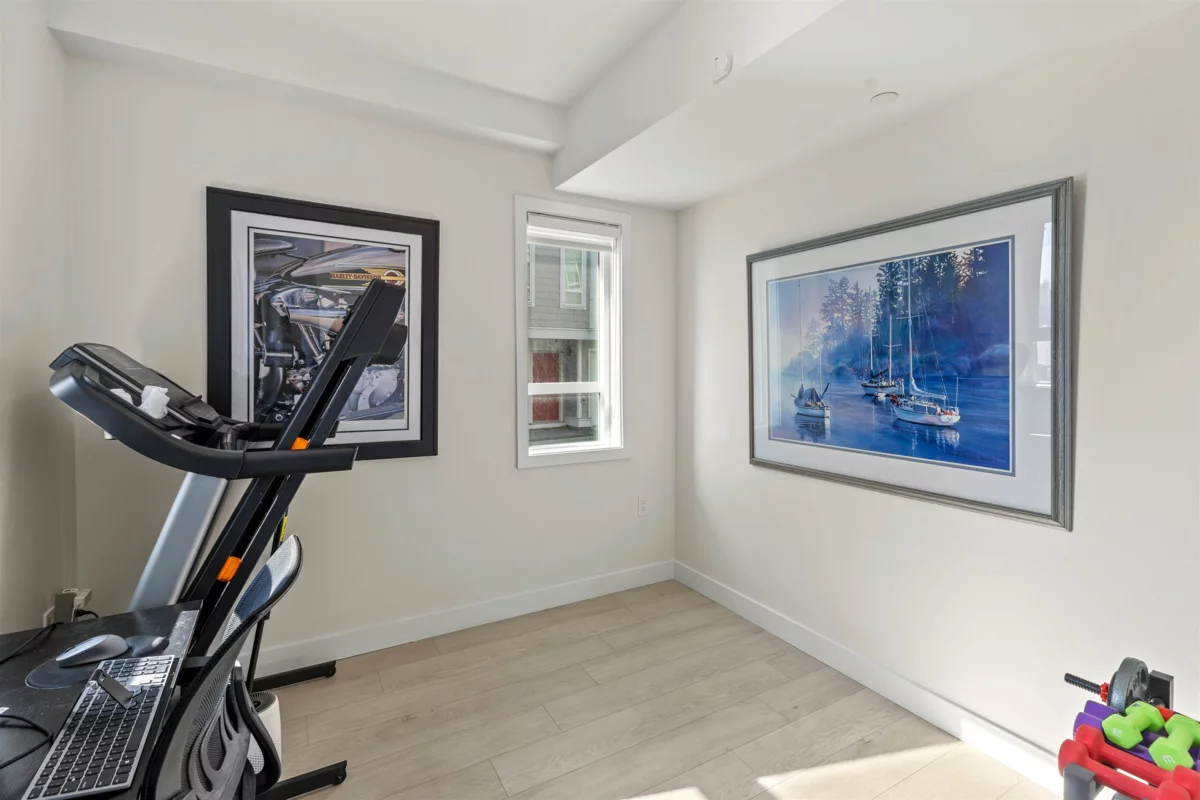 Guest Bathroom Photo of 22 19628 55a Avenue, Langley, BC